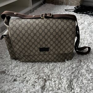 GG PLUS DIAPER BAG